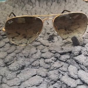 Ray-Ban Aviator Sunglasses